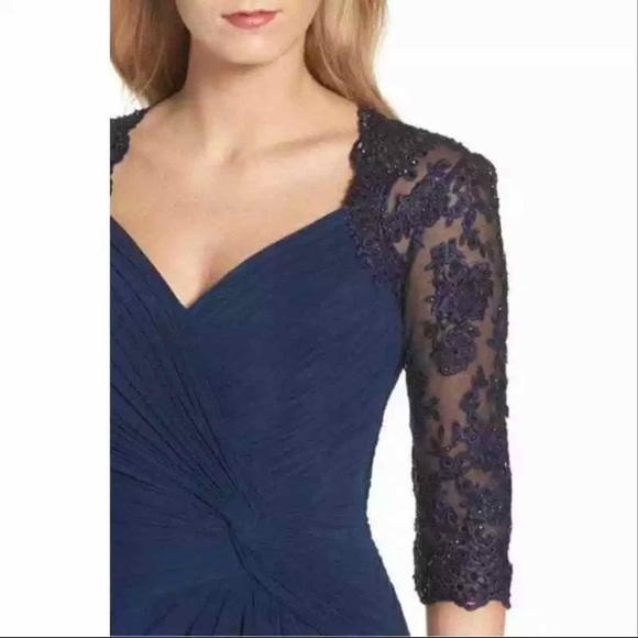 La Femme Ruched Twist Column Formal Gown Plus Size US 20 - Picture 6 of 12